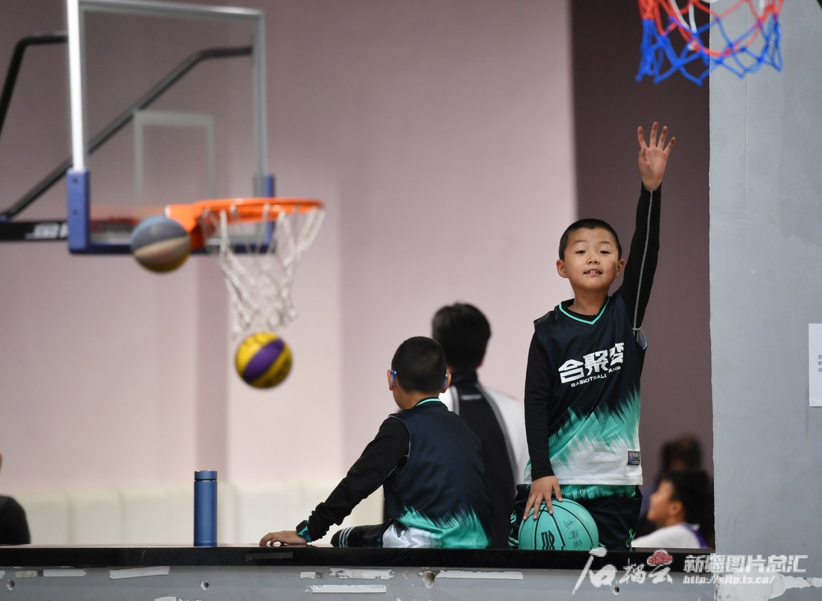 乌鲁木齐有哪些篮球训练营大的16岁